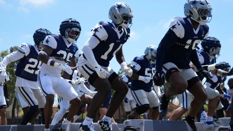 Cowboys' starter broke a bone in his neck, will miss months with injury
